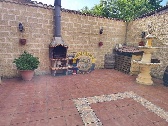 Foto 2 de Casa en venda a Onzonilla de 4 habitacions amb garatge i jardí
