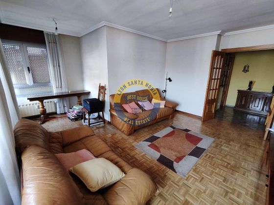 Foto 1 de Pis en venda a Crucero - Pinilla de 4 habitacions amb terrassa i garatge