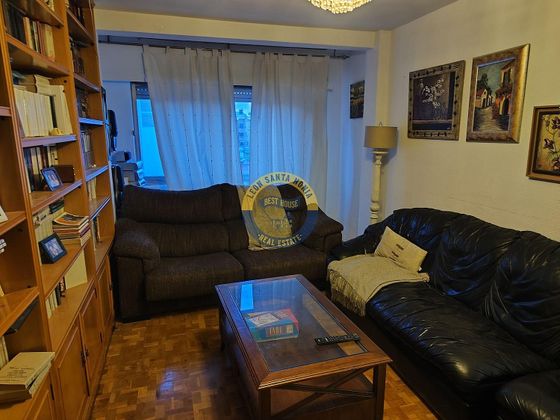 Foto 1 de Pis en venda a La Chantría - La Lastra de 3 habitacions amb terrassa i calefacció
