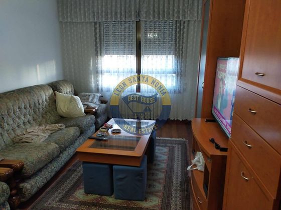 Foto 2 de Pis en lloguer a La Chantría - La Lastra de 3 habitacions amb terrassa i mobles