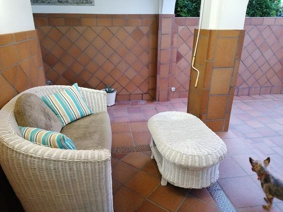 Foto 2 de Casa adosada en venta en Este-Delicias de 4 habitaciones con aire acondicionado