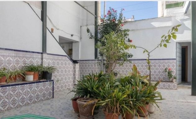 Foto 1 de Xalet en venda a Centro - Jerez de la Frontera de 11 habitacions amb balcó