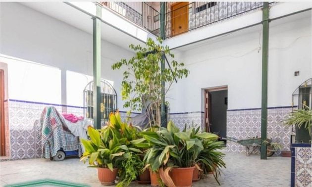 Foto 2 de Xalet en venda a Centro - Jerez de la Frontera de 11 habitacions amb balcó