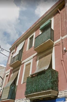 Foto 2 de Edifici en venda a calle De Misericòrdia de 313 m²