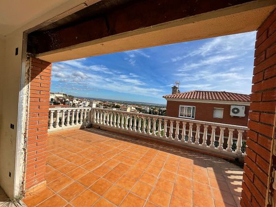 Foto 1 de Xalet en venda a calle De la Cabanya de 4 habitacions amb terrassa i jardí