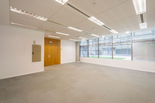 Foto 1 de Alquiler de oficina en Zona Industrial de 76 m²