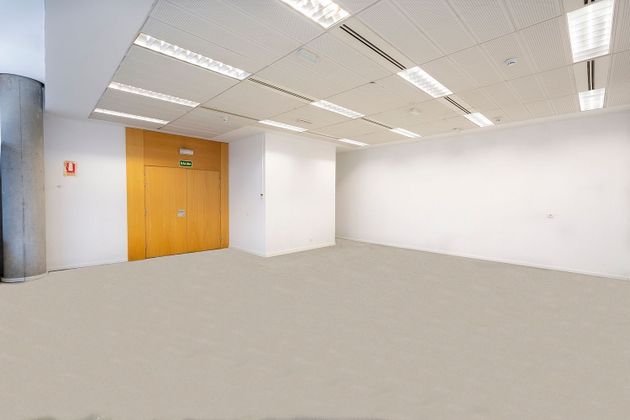 Foto 2 de Alquiler de oficina en Zona Industrial de 76 m²