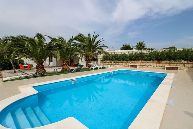 Foto 2 de Chalet en venta en Cala Morell de 2 habitaciones con terraza y piscina