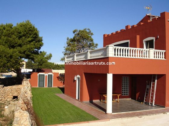 Foto 2 de Casa rural en venta en Cala Blanca de 4 habitaciones con terraza y piscina