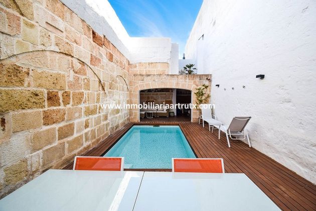 Foto 2 de Casa en venda a Ciutadella de 4 habitacions amb terrassa i piscina