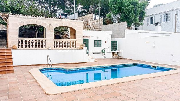 Foto 1 de Pis en venda a Cala Blanca de 1 habitació amb terrassa i piscina