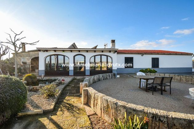 Foto 1 de Casa rural en venta en Ciutadella de 4 habitaciones con terraza y piscina