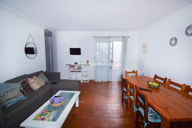 Foto 2 de Dúplex en venda a Cala En Blanes de 4 habitacions amb terrassa i balcó