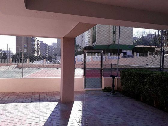 Foto 2 de Piso en venta en Hospital de 5 habitaciones con terraza y piscina