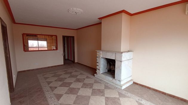Foto 1 de Pis en venda a Marmolejo de 2 habitacions amb terrassa i garatge