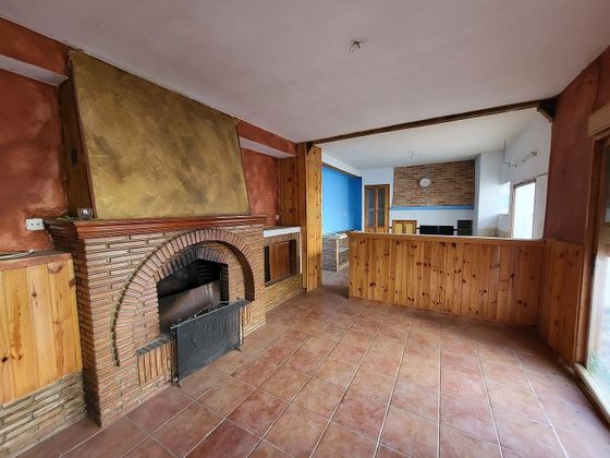 Foto 2 de Casa adossada en venda a Alcaudete de 4 habitacions amb terrassa i garatge