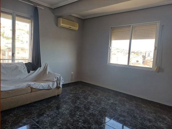 Foto 1 de Piso en venta en Martos de 4 habitaciones con balcón y aire acondicionado