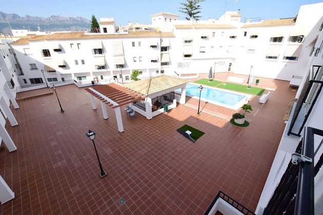 Foto 1 de Venta de piso en calle Carrasca de 3 habitaciones con terraza y piscina