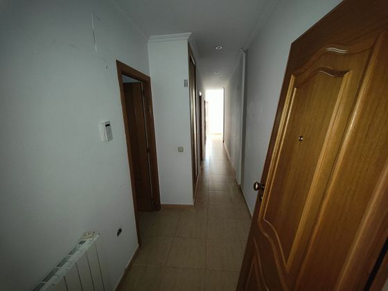 Foto 2 de Pis en venda a calle Conde de Altea de 3 habitacions amb balcó i aire acondicionat