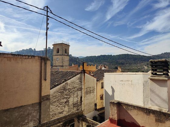 Foto 1 de Venta de casa adosada en calle Sant Jaume de 4 habitaciones con terraza