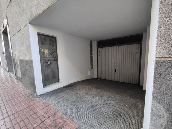 Foto 1 de Garatge en venda a calle Exèrcits Espanyols de 17 m²