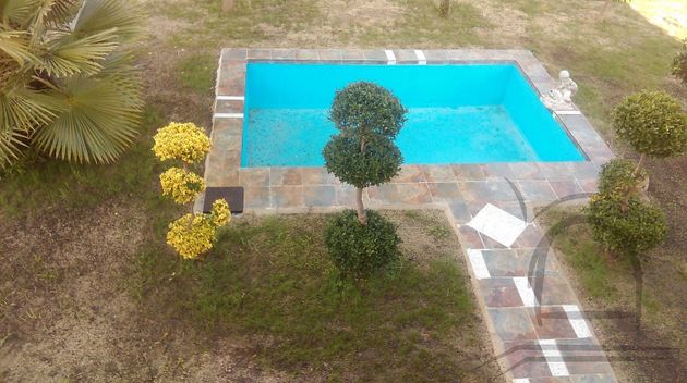 Foto 2 de Chalet en venta en Palau-solità i Plegamans de 4 habitaciones con terraza y piscina