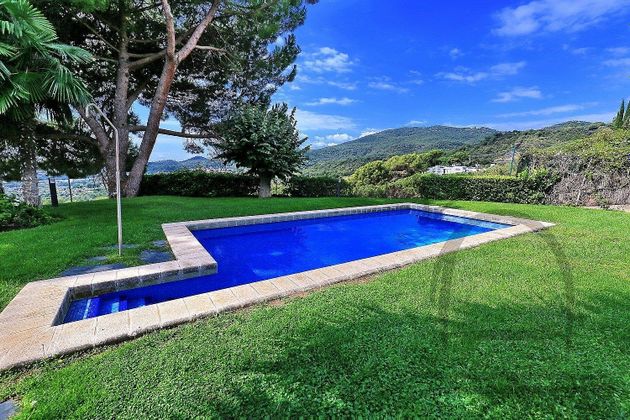 Foto 1 de Casa en venda a Caldes de Montbui de 6 habitacions amb terrassa i piscina
