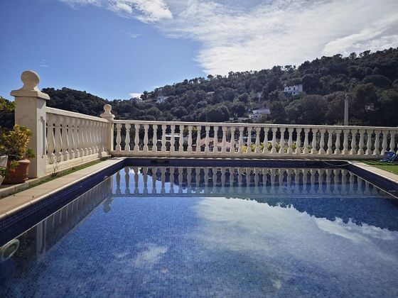 Foto 1 de Casa en venda a Urbanitzacions de 3 habitacions amb piscina i jardí
