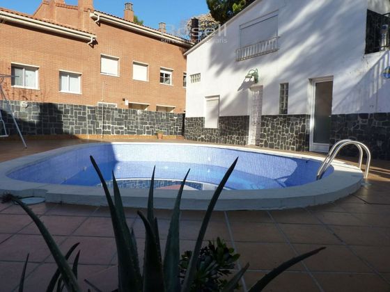 Foto 1 de Casa en venta en Sant Quirze Parc- Vallsuau - Castellet de 8 habitaciones con terraza y piscina