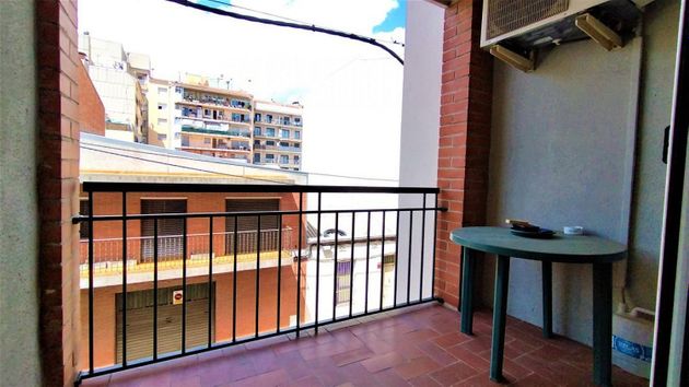 Foto 1 de Piso en venta en Barri del Centre de 4 habitaciones con garaje y balcón