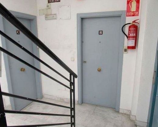 Foto 2 de Venta de oficina en Simancas con ascensor