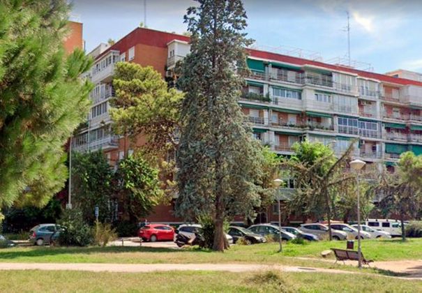 Foto 1 de Venta de piso en Parque Lisboa - La Paz de 4 habitaciones con terraza y calefacción
