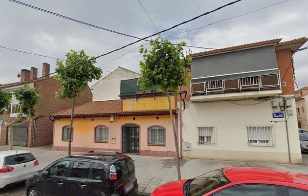 Foto 2 de Casa adossada en venda a Sevilla la Nueva de 3 habitacions i 172 m²