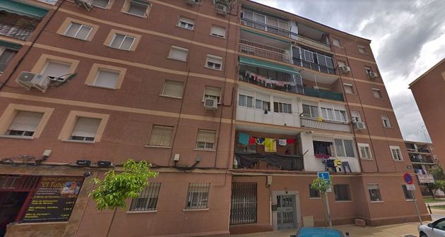 Foto 2 de Pis en venda a calle Del Jazmín de 3 habitacions amb terrassa
