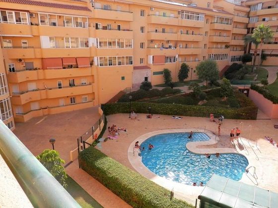 Foto 2 de Venta de piso en Zona Puerto Deportivo de 2 habitaciones con terraza y piscina