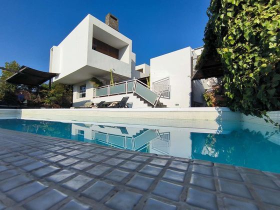 Foto 1 de Xalet en venda a El Faro de Calaburra - Chaparral de 5 habitacions amb terrassa i piscina