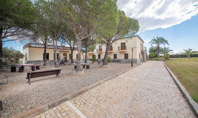 Foto 1 de Casa adosada en venta en Bisbal del Penedès, la de 13 habitaciones con terraza y piscina