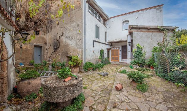 Foto 1 de Chalet en venta en Sant Quintí de Mediona de 5 habitaciones con terraza y jardín