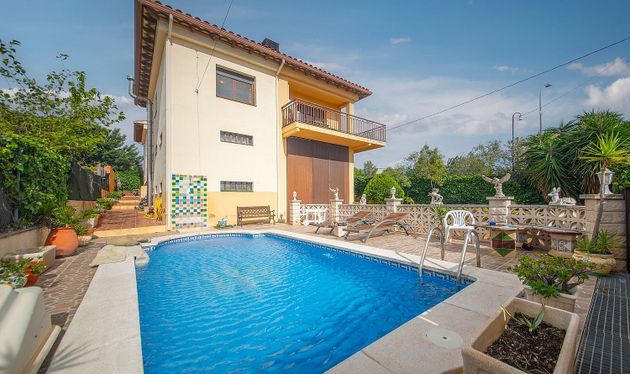 Foto 1 de Venta de chalet en Sant Jaume dels Domenys de 5 habitaciones con terraza y piscina