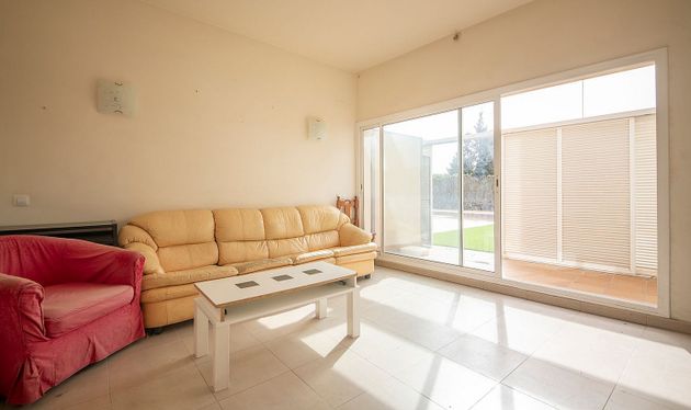 Foto 2 de Casa en venta en Sant Cugat Sesgarrigues de 4 habitaciones con terraza y piscina