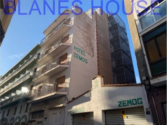 Foto 1 de Edifici en venda a calle De Les Cabres de 1600 m²