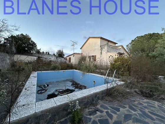 Foto 1 de Casa en venda a Riells i Viabrea de 3 habitacions amb terrassa i piscina