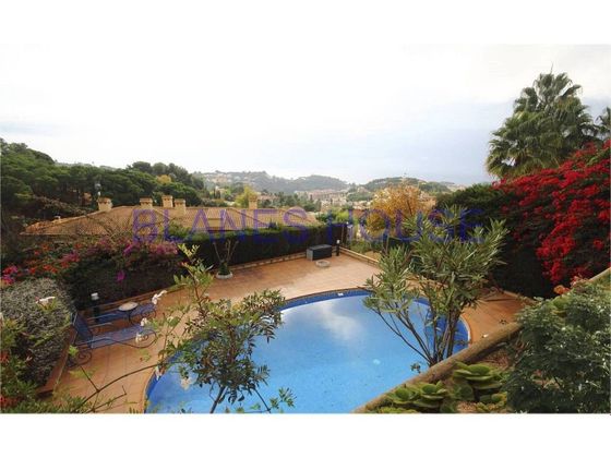 Foto 1 de Casa en venda a Roca Grossa - Serra Brava de 3 habitacions amb terrassa i piscina
