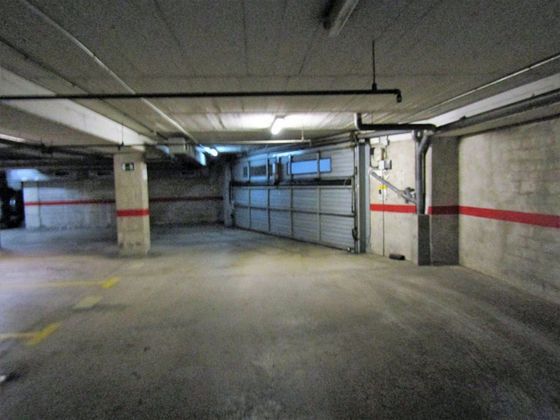 Foto 1 de Garaje en alquiler en La Vila Olímpica del Poblenou de 17 m²