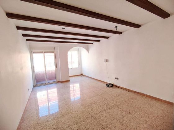 Foto 2 de Piso en venta en Carrús Oest - El Toscar de 3 habitaciones con terraza y garaje