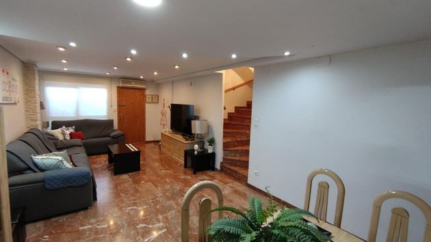 Foto 2 de Casa en venda a Carrús Est - Camí dels Magros de 4 habitacions amb piscina i garatge