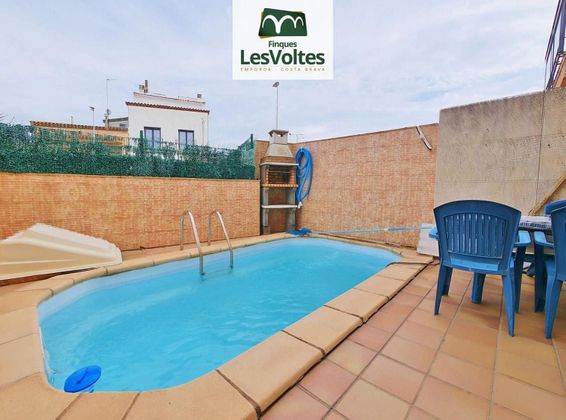 Foto 1 de Xalet en venda a Sant Joan-Vilarromà de 5 habitacions amb terrassa i piscina