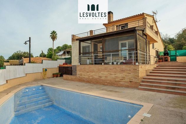 Foto 1 de Casa en venda a Jafre de 3 habitacions amb terrassa i piscina
