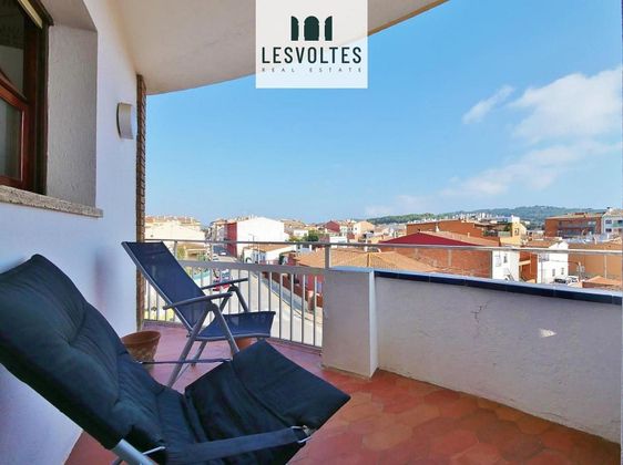 Foto 1 de Venta de piso en Vila de Palafrugell - Llofriu - Barceloneta de 3 habitaciones con balcón y calefacción