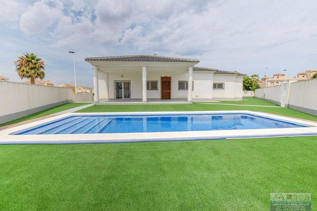 Foto 1 de Xalet en venda a Gran Alacant de 4 habitacions amb terrassa i piscina